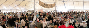 Crowd of people at Oregon Cheese Festival